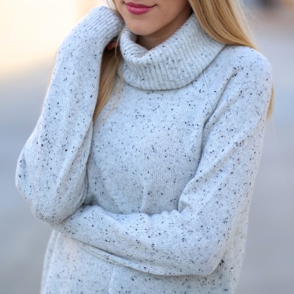 Madewell Cashmere Convertible Turtleneck Sweater - Picture 3 of 9